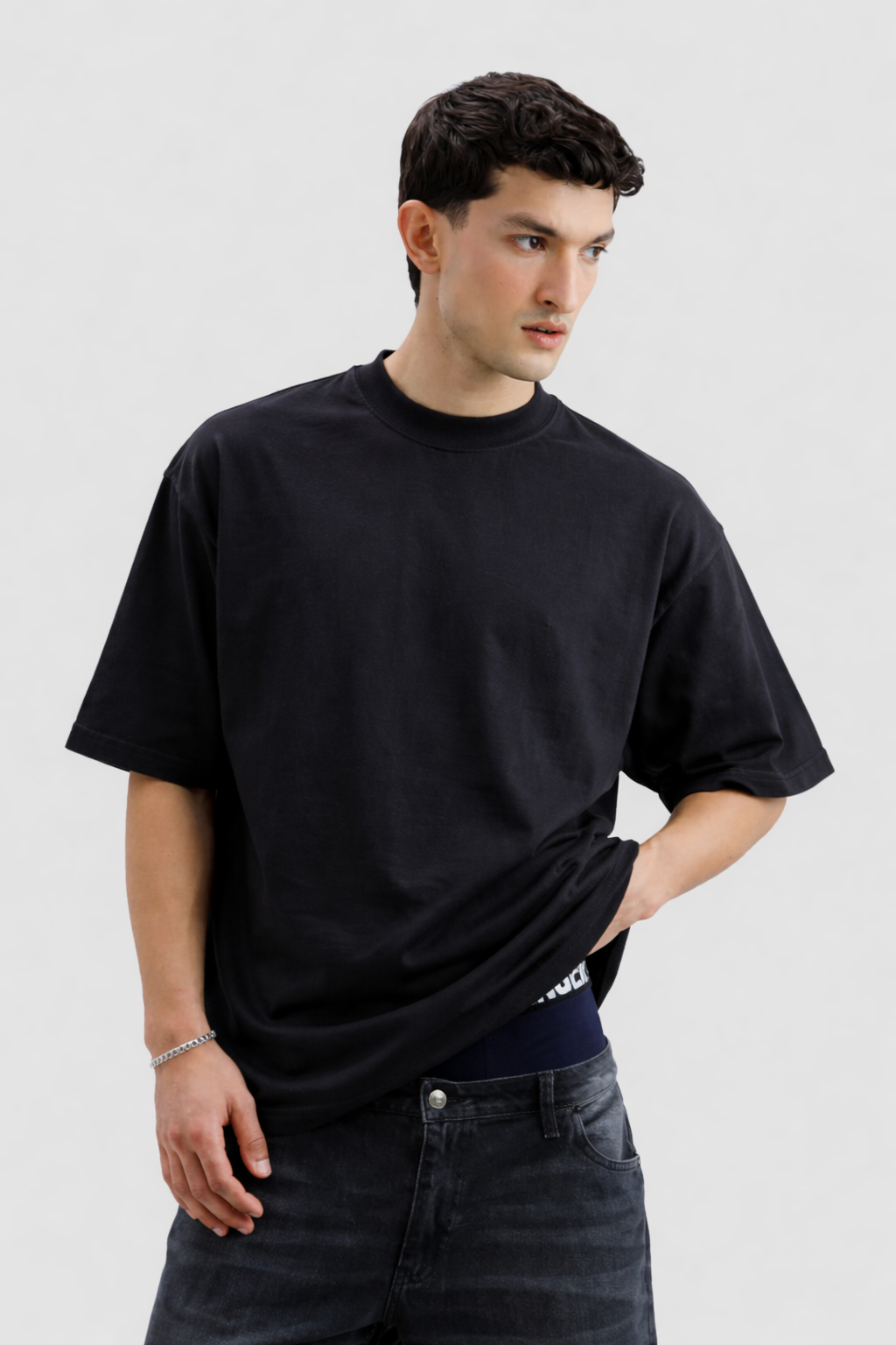 Oversized Tee – Black (DROPOUTS Print)