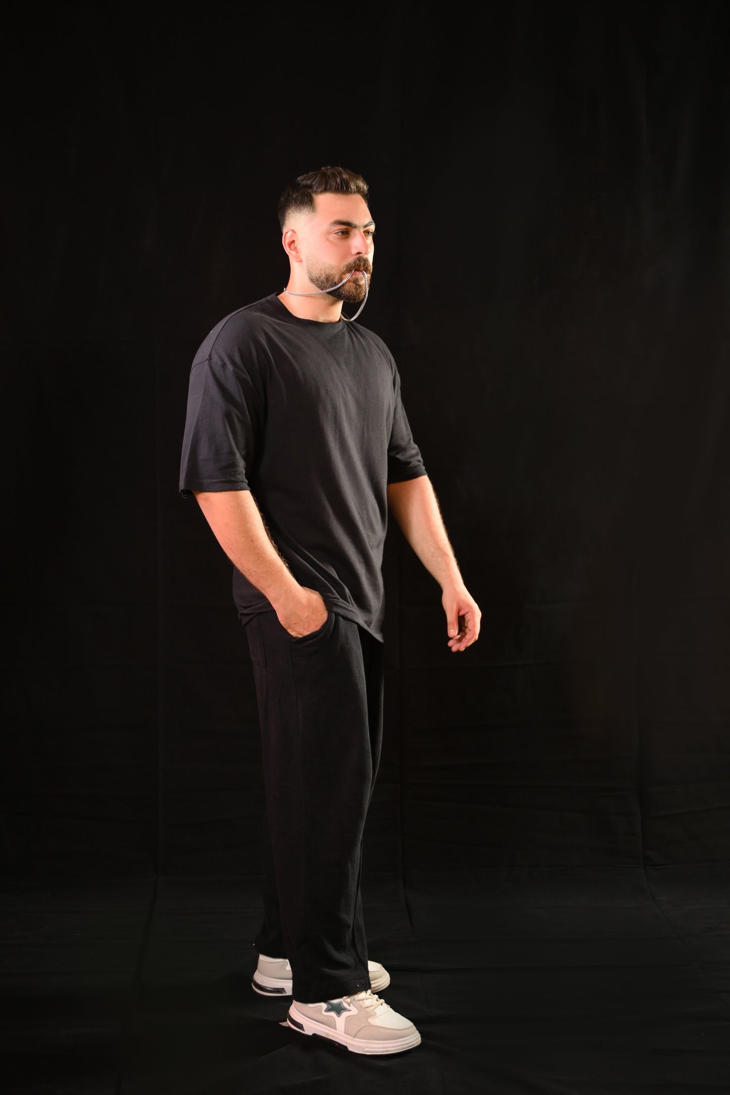 Oversized Tee – Black (DROPOUTS Print)